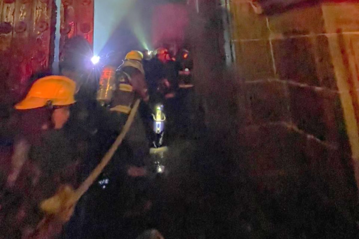 Dos hombres prendieron fuego en la Catedral de Puebla: Arquidiócesis Dos hombres prendieron fuego en la Catedral de Puebla: Arquidiócesis
