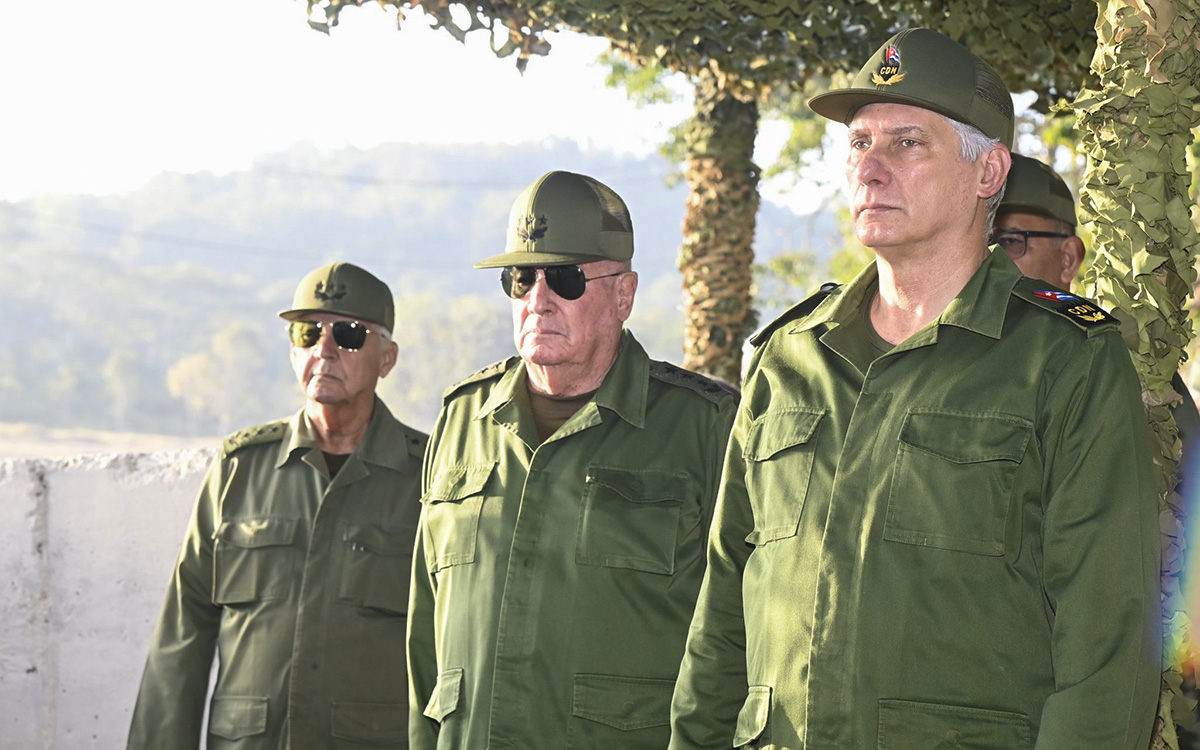 Rusia alerta sobre posible bloqueo naval de EE.UU. a Cuba mientras la isla exhibe maniobras militares Rusia alerta sobre posible bloqueo naval de EE.UU. a Cuba mientras la isla exhibe maniobras militares