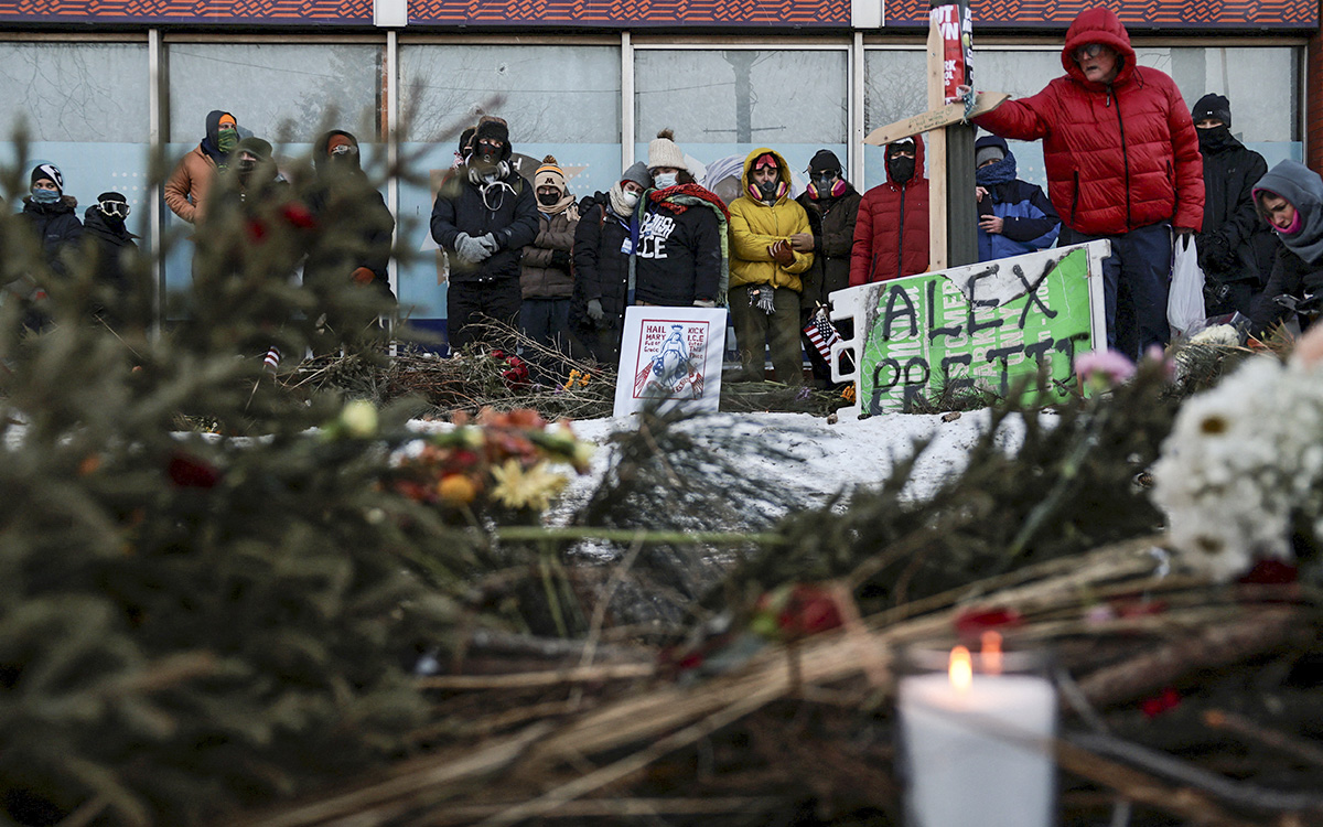 Congreso estadounidense cita a jefes de agencias migratorias tras la muerte de un hombre a manos del ICE Congreso estadounidense cita a jefes de agencias migratorias tras la muerte de un hombre a manos del ICE