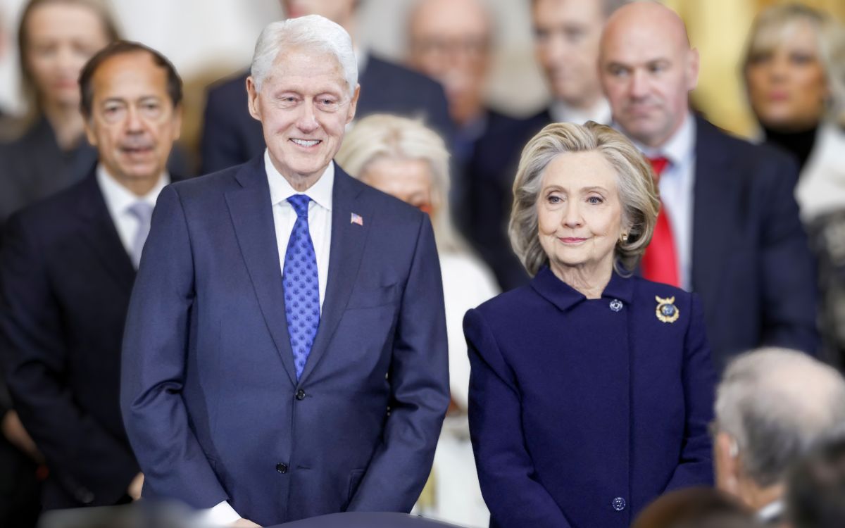 Los Clinton testificarán ante el Congreso por caso Epstein; víctimas pidieron bajar archivos Los Clinton testificarán ante el Congreso por caso Epstein; víctimas pidieron bajar archivos
