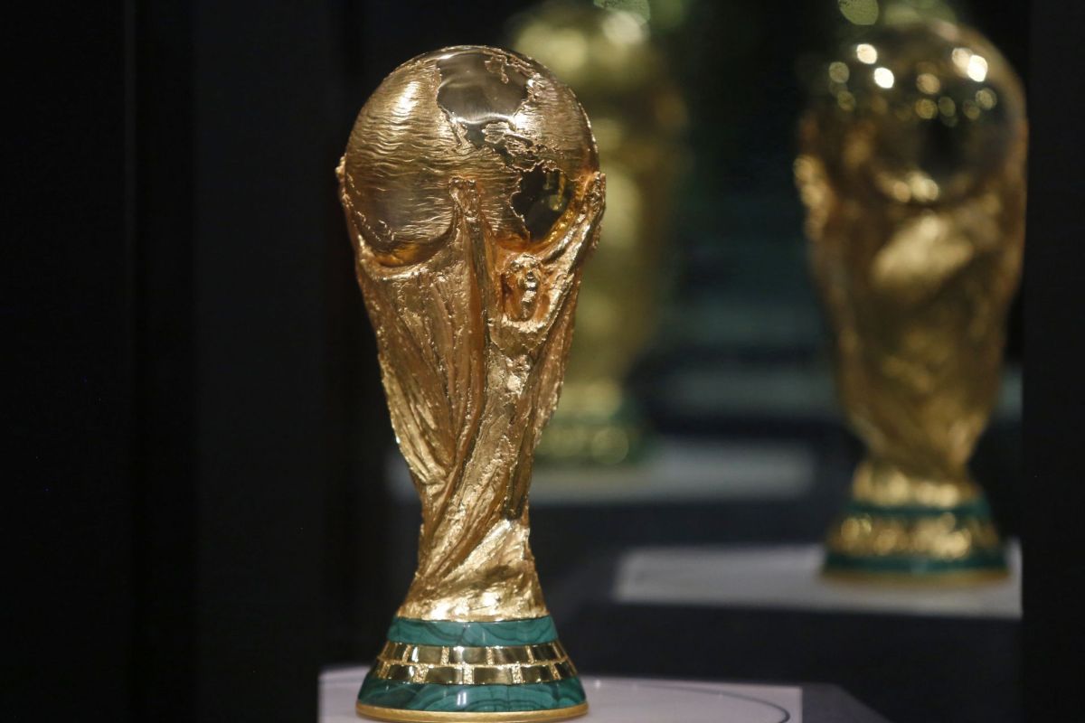 Trofeo de la Copa Mundial inicia gira en Guadalajara en medio de dispositivo de seguridad Trofeo de la Copa Mundial inicia gira en Guadalajara en medio de dispositivo de seguridad