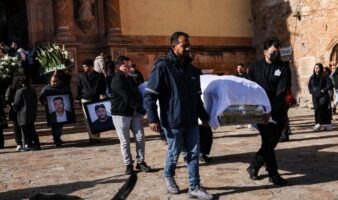 Se despiden de mineros asesinados en Sinaloa