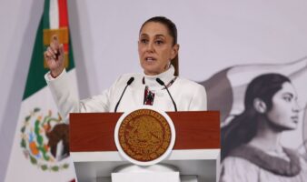 La mañanera de Sheinbaum | Ningún riesgo para el Mundial; ¿Acción legal contra Musk? (24/02/2026)