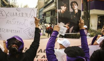 Fans de BTS protestan en Profeco contra 