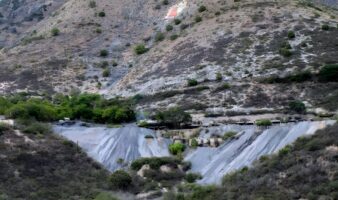 Minería, tala, aguacate y narcolaboratorios: las industrias contaminantes que el Cártel de Jalisco Nueva Generación expandió bajo el mando de «El Mencho»