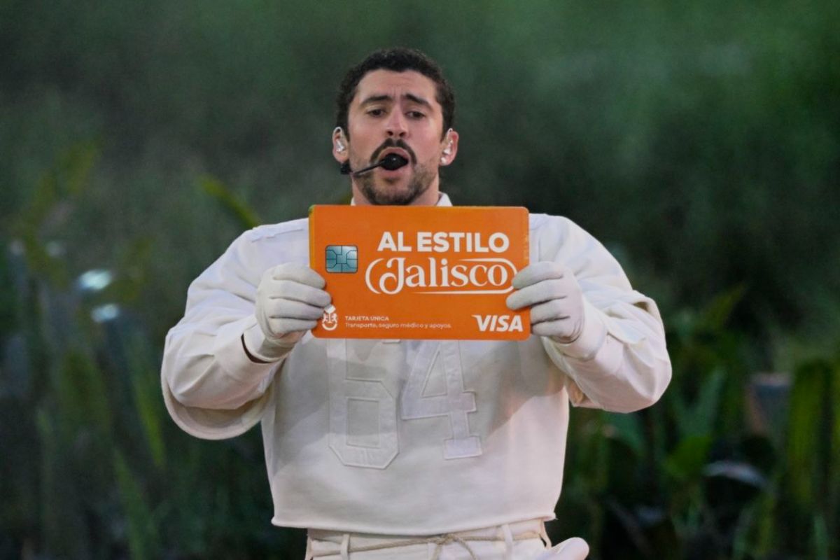 Ahora Lemus dice que regalará vuelos a NY: 'con dinero mío de mí' Ahora Lemus dice que regalará vuelos a NY: 'con dinero mío de mí'