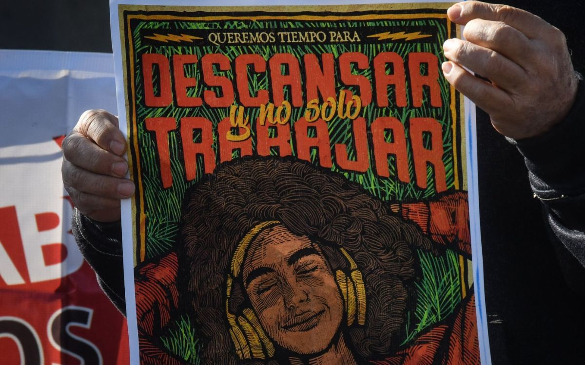 Entra en vigor reducción de jornada laboral: 40 horas hasta 2030, sin dos días de descanso y más horas extra Entra en vigor reducción de jornada laboral: 40 horas hasta 2030, sin dos días de descanso y más horas extra