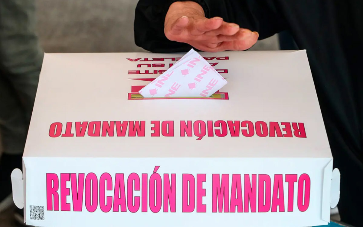 PT frenó 'movida chueca' de revocación de mandato que beneficiaba a Morena: Aziz Nassif PT frenó 'movida chueca' de revocación de mandato que beneficiaba a Morena: Aziz Nassif