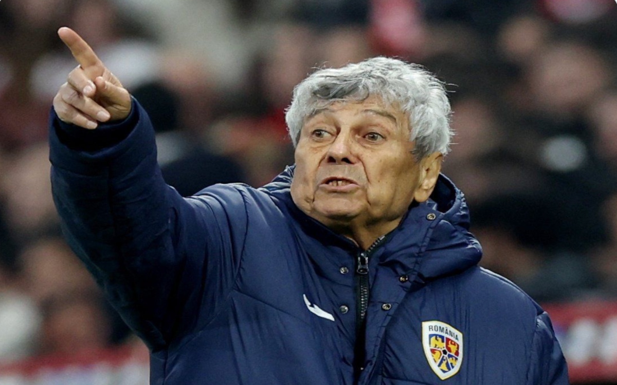 Mundial 2026: Hospitalizan a técnico rumano tras caer en al repesca europea | Video Mundial 2026: Hospitalizan a técnico rumano tras caer en al repesca europea | Video