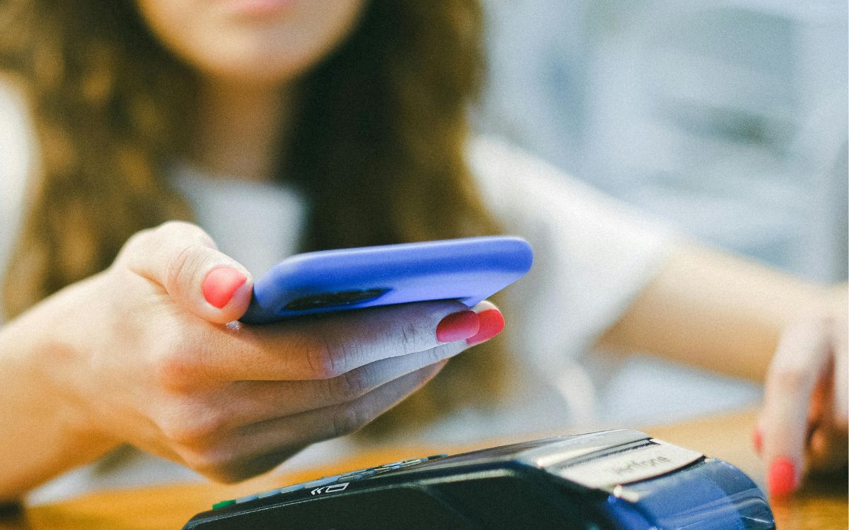 El auge de pagos digitales con códigos QR aumenta el riesgo de fraudes bancarios