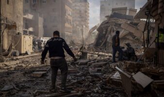 Más de 100 muertos por la ola de ataques de Israel en Líbano pese a tregua