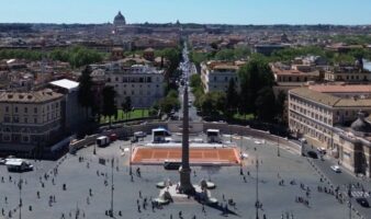 Convierten la Piazza del Popolo de Roma en un escenario para el tenis | Video