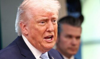 Trump accede a detener ataques contra Irán por dos semanas