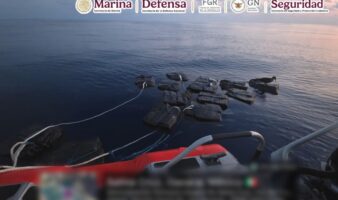 Marina anuncia triple decomiso de cocaína en el Pacífico: asegura 63 bultos de droga cerca de Acapulco y Manzanillo
