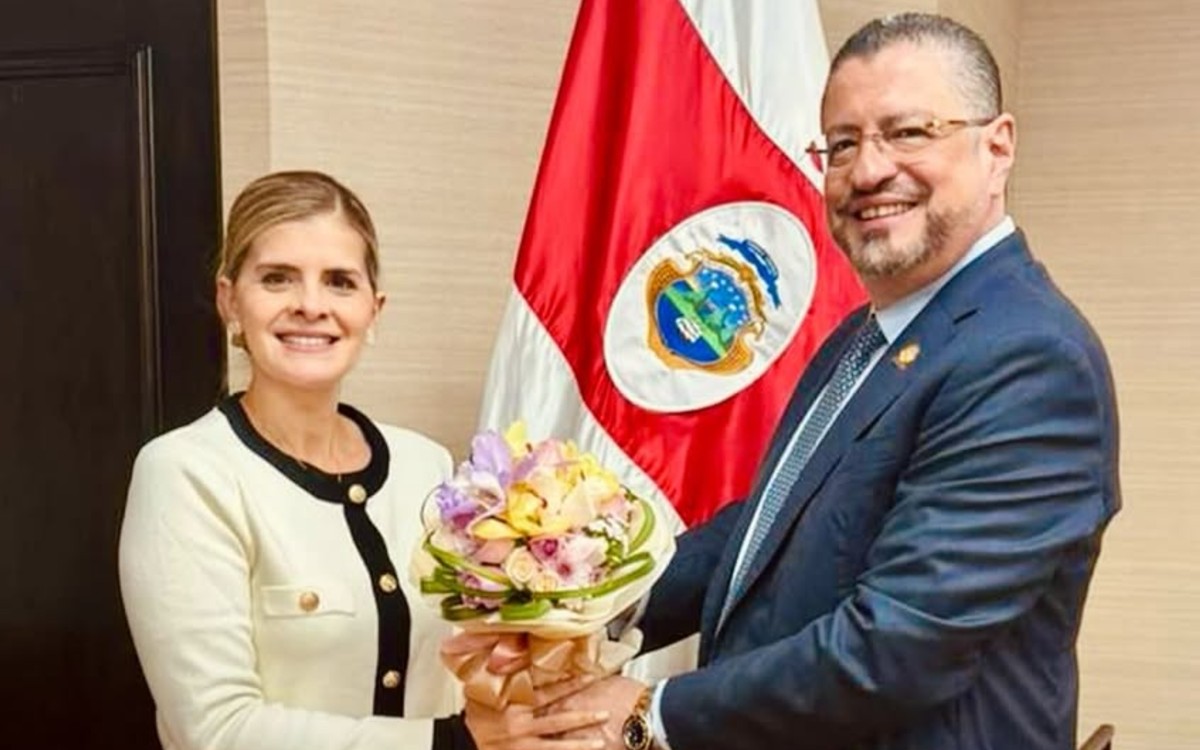¡No se va!: Presidente de Costa Rica tomará puestos clave en el nuevo gobierno