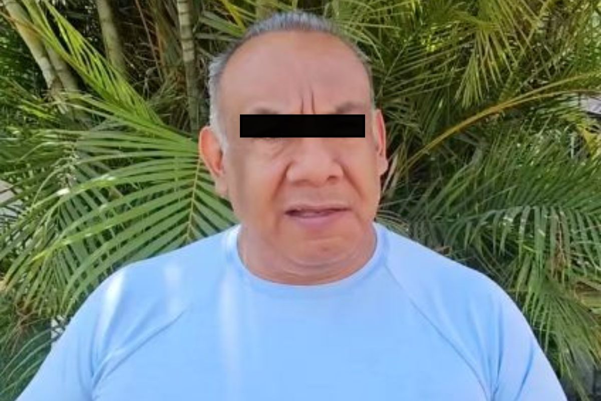 Operativo Enjambre | Detienen en el AICM a dirigente de transporte en Morelos Operativo Enjambre | Detienen en el AICM a dirigente de transporte en Morelos