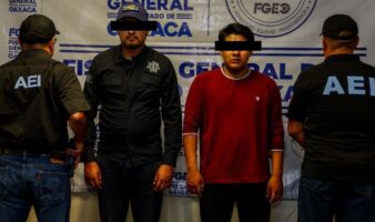 Cae policía en Oaxaca acusado de vender un arma en redes sociales