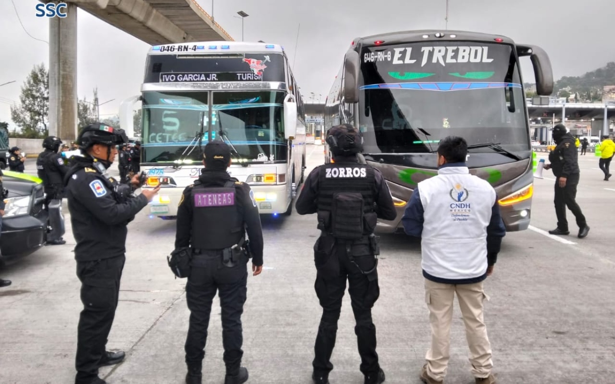 CNTE refuerza plantón con alrededor de mil maestros y normal