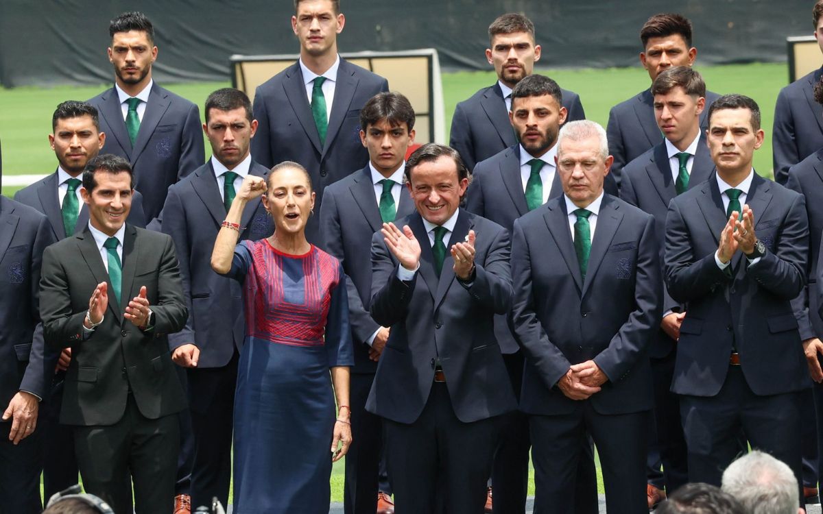 Sheinbaum abandera a la Selección Mexicana para el Mundial 2