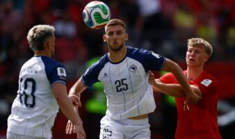 A Canadá le sobran ganas pero le falta fútbol ante Bosnia y Herzegovina (1-1)