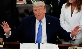 Trump advierte que podría poner fin al T-MEC