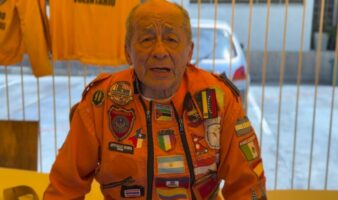 Héctor Méndez, el rescatista mexicano de 80 años que atiende por tercera vez un desastre en Venezuela