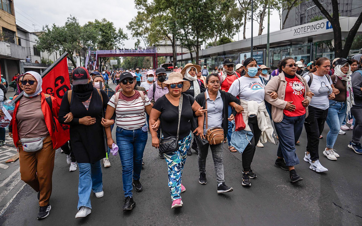 CNTE acuerda mantener protestas y marchar en jorna