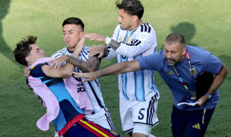 FIFA abre procedimiento disciplinario contra Argentina por incidentes en la final y manta de Malvinas