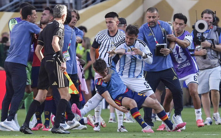 FIFA sanciona a Argentina tras incidentes del Mundial 2026 FIFA sanciona a Argentina tras incidentes del Mundial 2026