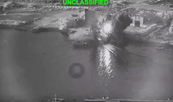 ¿Por qué Trump arremete con drones navales contra la ciudad portuaria iraní de Bandar Abbas?