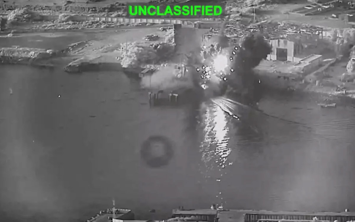 ¿Por qué Trump arremete con drones navales contra la ciudad portuaria iraní de Bandar Abbas? ¿Por qué Trump arremete con drones navales contra la ciudad portuaria iraní de Bandar Abbas?