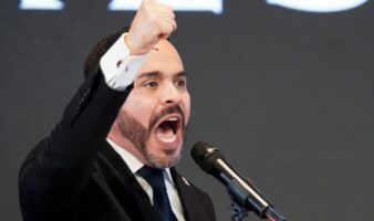 Colombia: De la Espriella pide a Congreso evaluar investidura en cuartel militar