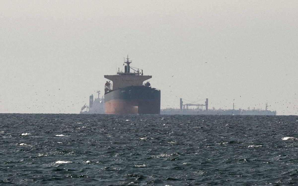 EE.UU. lanza 'potentes' bombardeos contra Irán tras ataques en el estrecho de Ormuz EE.UU. lanza 'potentes' bombardeos contra Irán tras ataques en el estrecho de Ormuz