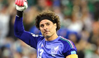 Memo Ochoa cuelga los guantes: adiós a un portero de leyenda