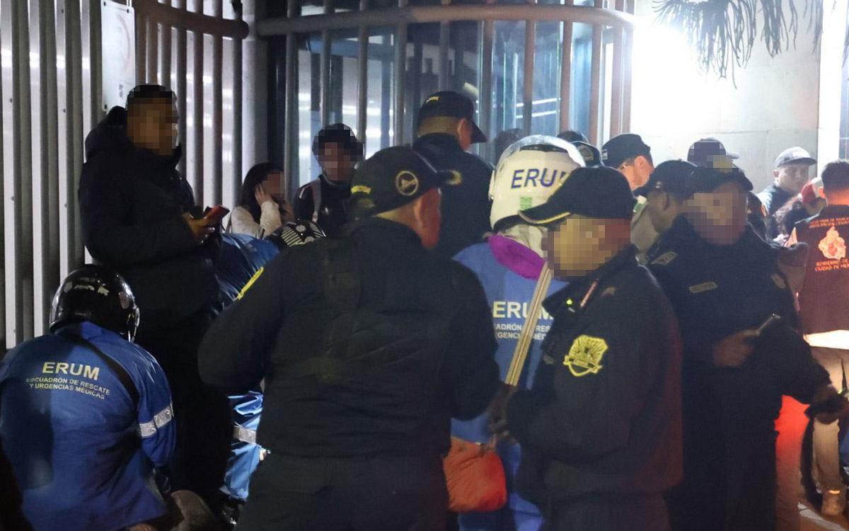 Tres personas murieron por asfixia durante festejos por victoria de México: Salud CDMX Tres personas murieron por asfixia durante festejos por victoria de México: Salud CDMX