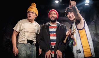 Estética del atraco, juego dramático e inercia del desamparo en 'Esto no es una obra, es un asalto' (Reseña)