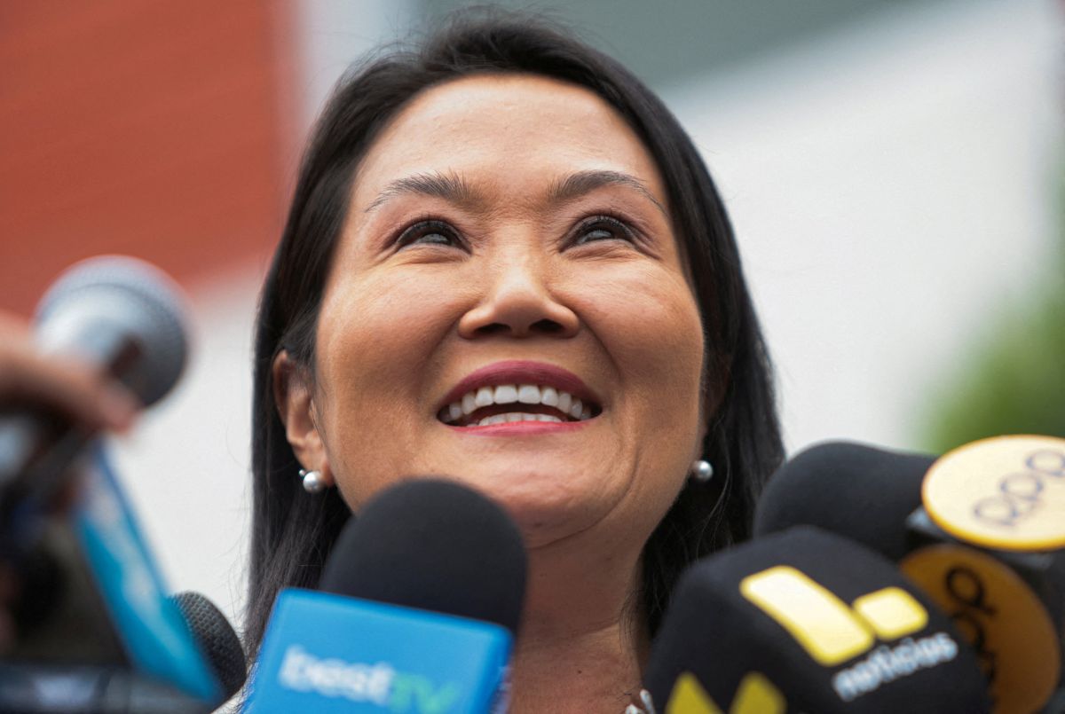 Keiko Fujimori asume proclamación como presidenta electa de Perú Keiko Fujimori asume proclamación como presidenta electa de Perú
