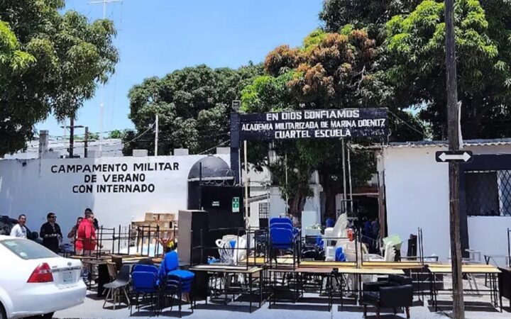 SEP ordena el cierre de todas las escuelas militarizadas en el país SEP ordena el cierre de todas las escuelas militarizadas en el país