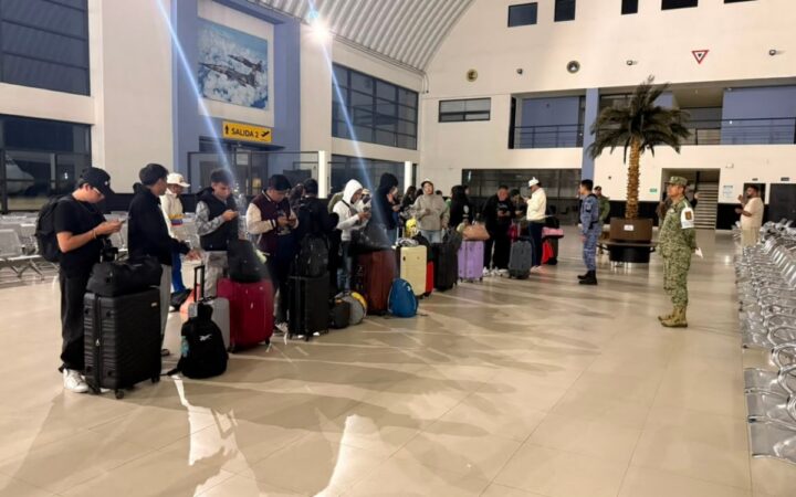 México repatría a 36 connacionales tras sismo en Colombia México repatría a 36 connacionales tras sismo en Colombia