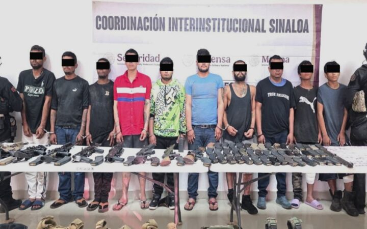 Caen 10 presuntos miembros del Cártel del Pacífico en Sinaloa Caen 10 presuntos miembros del Cártel del Pacífico en Sinaloa