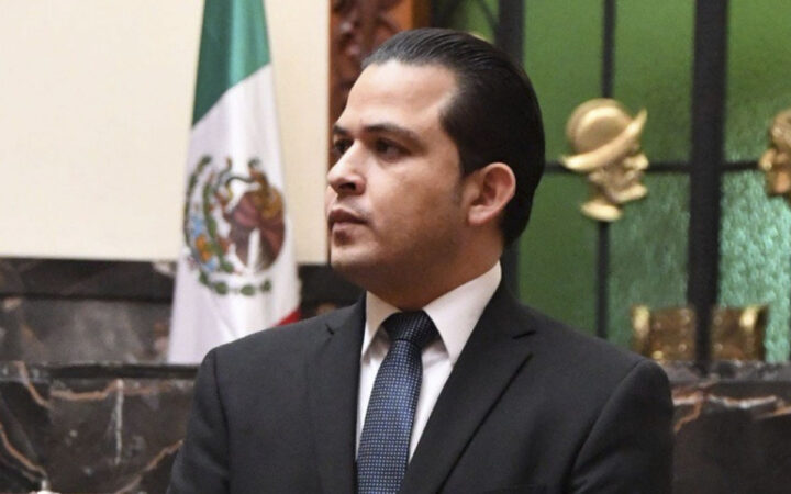 Tribunal ampara al exfiscal anticorrupción que investigó a César Duarte Tribunal ampara al exfiscal anticorrupción que investigó a César Duarte