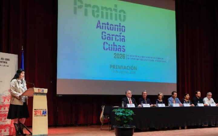 INAH entrega el Premio Antonio García Cubas y estos son los ganadores… INAH entrega el Premio Antonio García Cubas y estos son los ganadores…