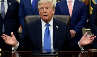 Trump rechaza más controles para la IA: 'el único que necesita es un presidente fuerte e inteligente'