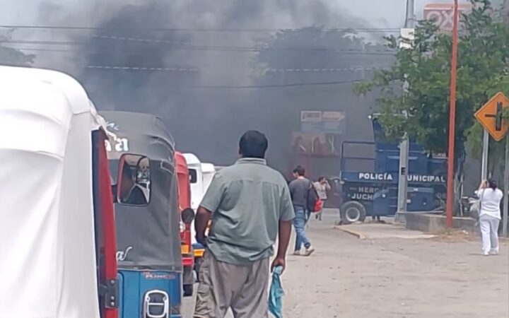 Bloqueos en Juchitán tras captura de alcalde Miguel Sánchez Altamirano Bloqueos en Juchitán tras captura de alcalde Miguel Sánchez Altamirano