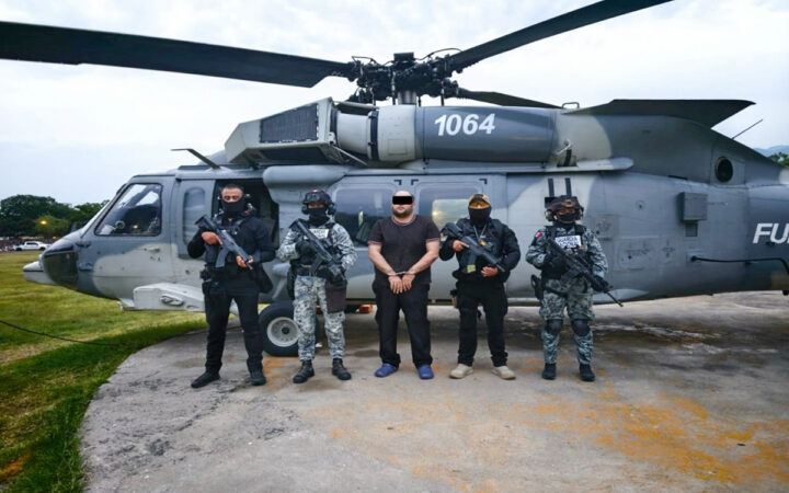 Cae ‘Kamoni’, señalado como jefe regional del Cártel de Tepalcatepec; EE.UU. ofrecía 3 mdd Cae ‘Kamoni’, señalado como jefe regional del Cártel de Tepalcatepec; EE.UU. ofrecía 3 mdd