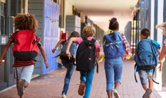 Florida restringe la IA en escuelas y universidades ante crecientes preocupaciones en EE.UU.
