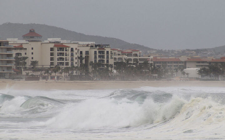Huracán Polo se acerca a Baja California Sur; mantiene categoría 3 Huracán Polo se acerca a Baja California Sur; mantiene categoría 3