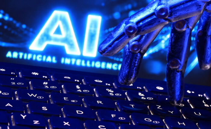 Las preocupaciones de Siegel reflejan un temor creciente entre algunos expertos del sector tecnológico e investigadores académicos de que la IA suponga una amenaza mayor para los niños de la que representan las redes sociales, cuando el sector se apresura a incorporar funciones cada vez más avanzadas a los chatbots que millones de jóvenes ya utilizan a diario.