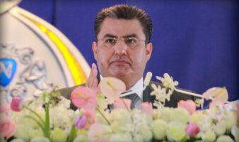 Falta cooperación de México en caso Naasón Joaquín, acusa exmiembro de La Luz del Mundo