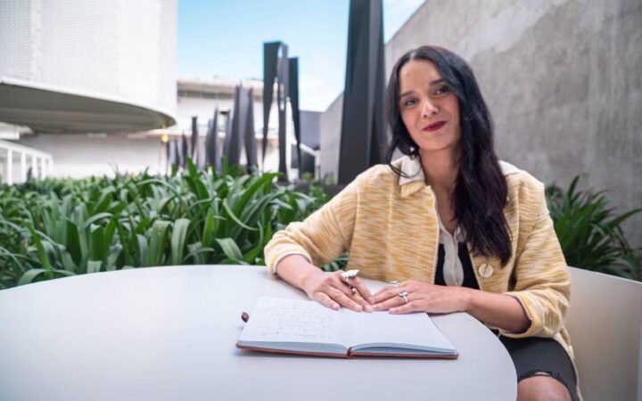 Alma Delia Murillo gana el Premio Narrativa Colima 2026 Alma Delia Murillo gana el Premio Narrativa Colima 2026